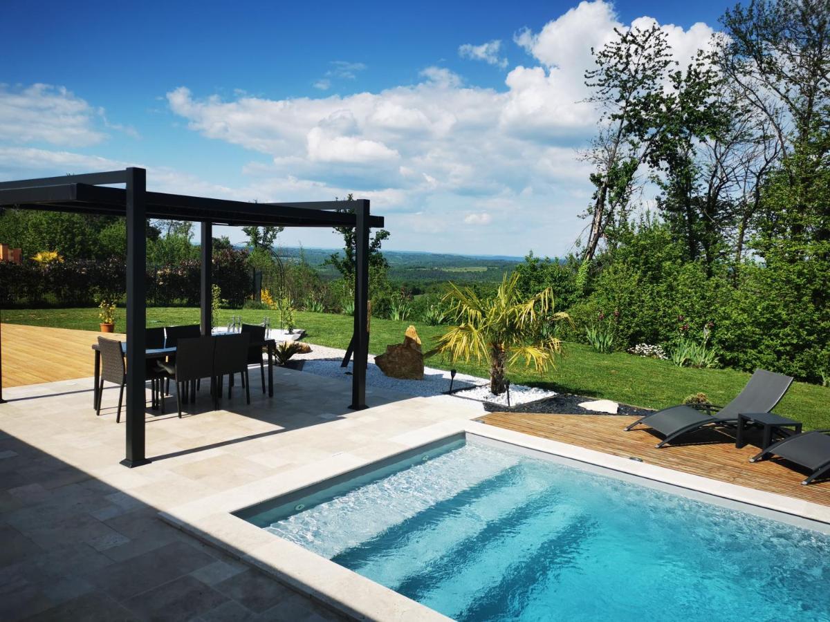 Notre Bastide Maison et table d'hôtes sur réservation, PISCINE et JACUZZI Marcillac-Saint-Quentin Exterior foto