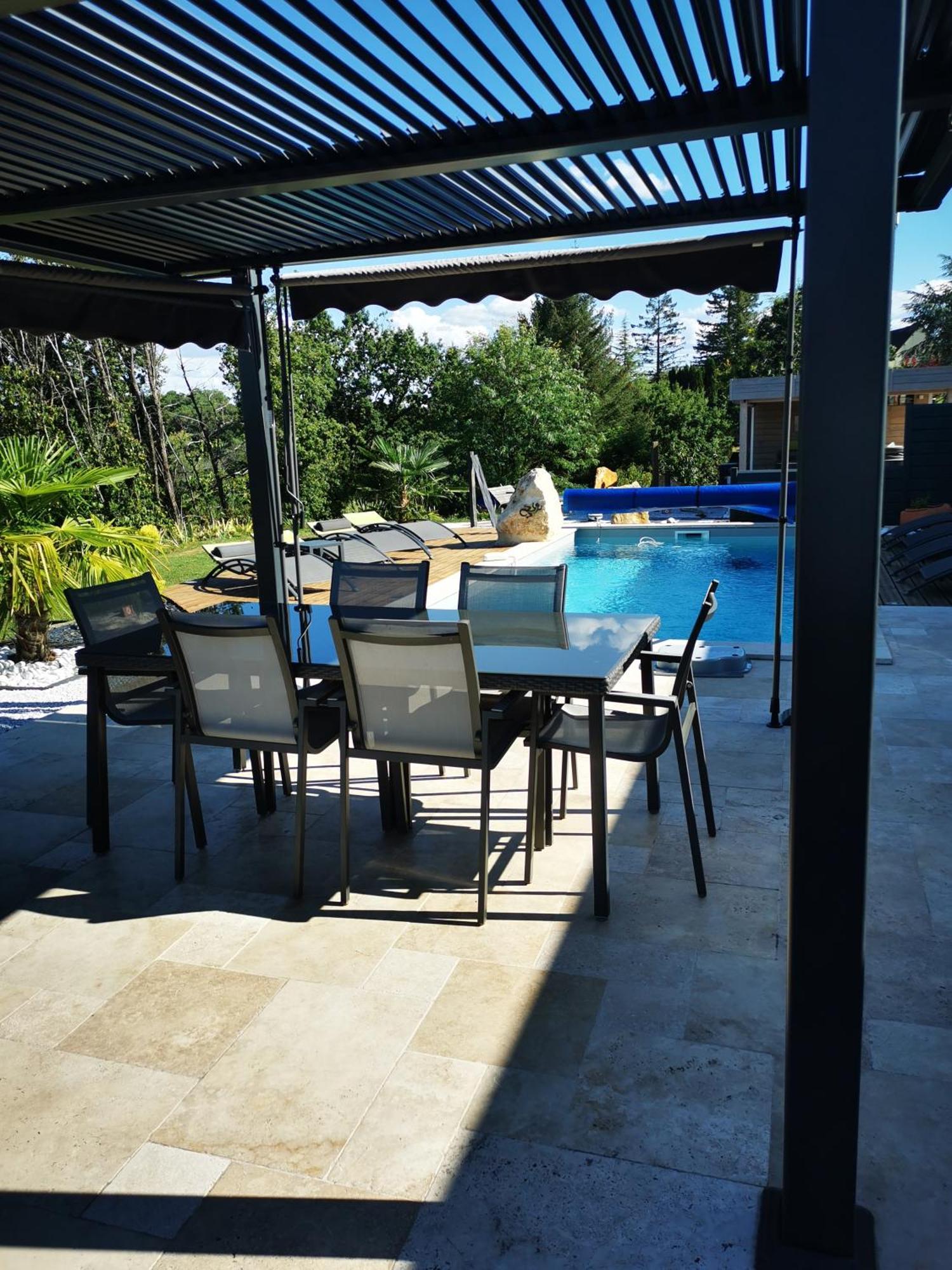 Notre Bastide Maison et table d'hôtes sur réservation, PISCINE et JACUZZI Marcillac-Saint-Quentin Exterior foto